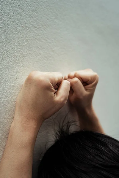 Close Hands Furious Businessman Attacking Wall Headbutt Wall Sad Depressed — Stock Photo, Image