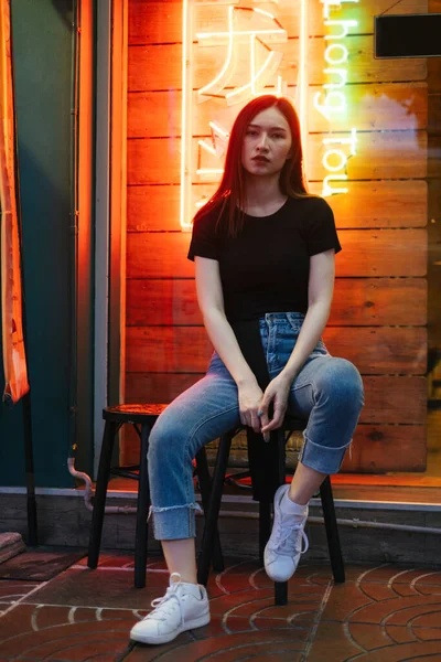 Retrato Moda Linda Hipster Asiático Jovem Mulher Camisa Preta Calças — Fotografia de Stock