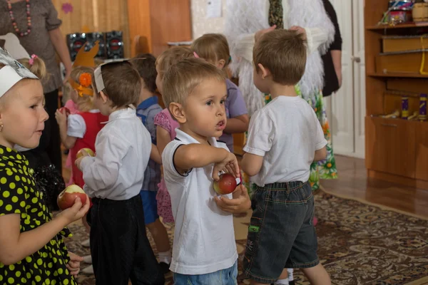 Дети в детском саду — стоковое фото