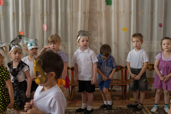 Kinderen op de kleuterschool — Stockfoto