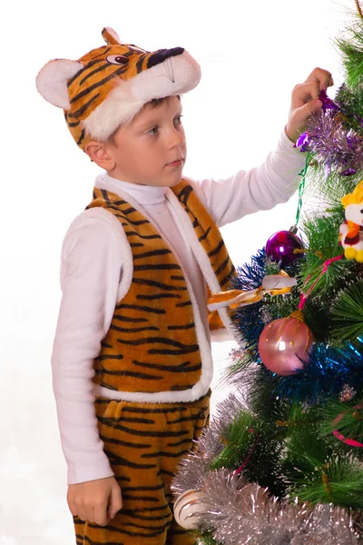 El muchacho en la fiesta del nuevo año — Foto de Stock