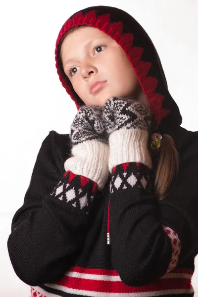 Retrato de la chica en ropa de invierno de emotio —  Fotos de Stock