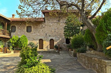 Aziz Stephen Manastırı güneşli bir günde fotoğraflandı.