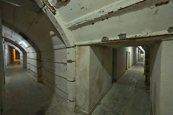 A historic cold war bunker facility in the city of Gjirokaster — Stock Photo, Image