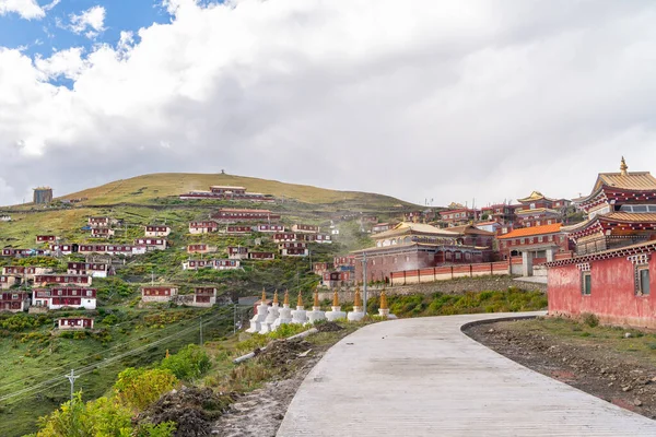 Incrível Vista Academia Budista Tibetana Mosteiro Templo Dongga Tibete — Fotografia de Stock