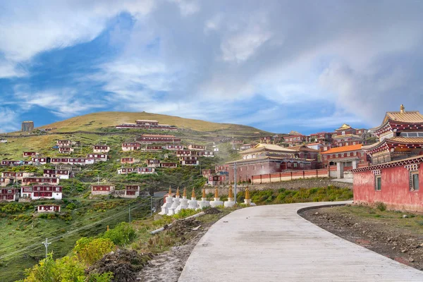 Incrível Vista Academia Budista Tibetana Mosteiro Templo Dongga Tibete — Fotografia de Stock
