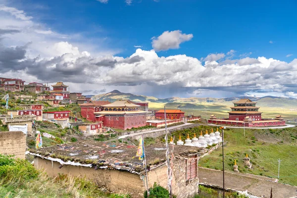 Incrível Vista Academia Budista Tibetana Mosteiro Templo Dongga Tibete — Fotografia de Stock