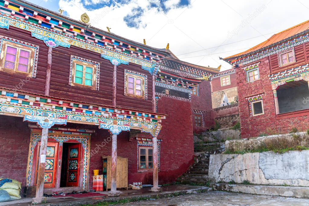 The amazing view of tibetan buddhist academy and monastery - Dongga Temple on Tibet