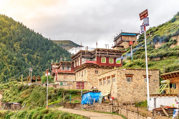 Tibet Teki Geleneksel Uzak Tibet Köyü Aile Evinin Manzarası — Stok fotoğraf