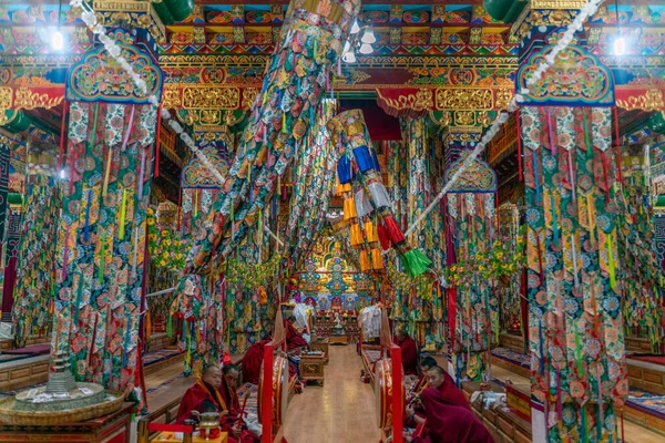 2020 チベットの古代の仏教寺院内のビュー — ストック写真