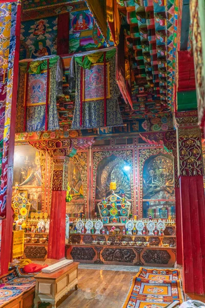 チベットの古代の仏教寺院内の景色 — ストック写真