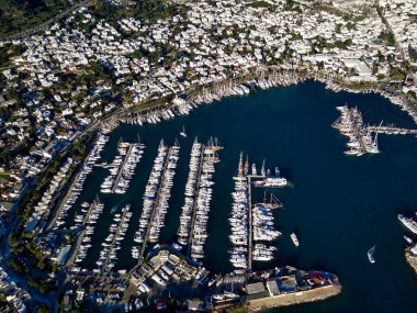 Bodrum Limanı ve antik Kalesi 'nin insansız hava aracından inanılmaz panoramik manzara