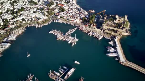 Fantastisk Panoramautsikt Från Drönare Vackra Full Båtar Bodrum Hamn Och — Stockvideo