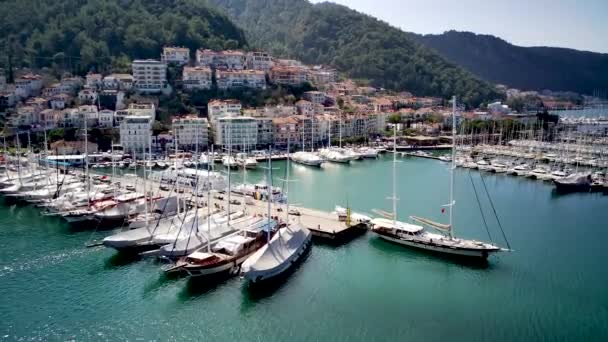 Drone Utsikt Över Vackra Fethiye Stad Och Fethiye Hamn Full — Stockvideo