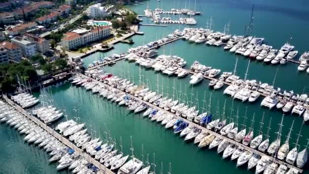 Vista Del Dron Hermosa Ciudad Fethiye Puerto Fethiye Lleno Yates — Vídeo de stock