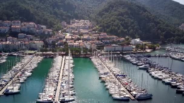 Vista Del Dron Hermosa Ciudad Fethiye Puerto Fethiye Lleno Yates — Vídeos de Stock