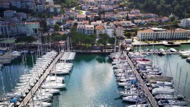 Vista Del Dron Hermosa Ciudad Fethiye Puerto Fethiye Lleno Yates — Vídeo de stock