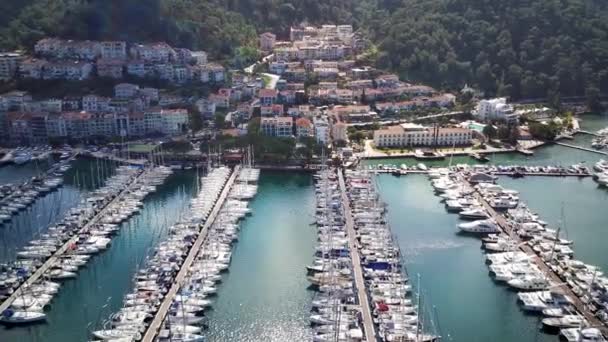 Drone Utsikt Över Vackra Fethiye Stad Och Fethiye Hamn Full — Stockvideo