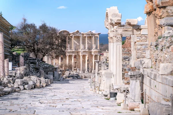 Selcuk Taki Ephesus Celsus Kütüphanesi Zmir Türkiye Mermer Heykel Türkiye — Stok fotoğraf