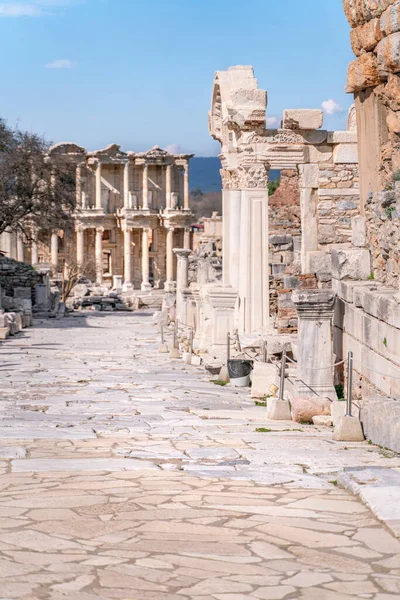 Βιβλιοθήκη Κέλσος Στην Έφεσο Στο Σέλτσουκ Σμύρνη Τουρκία Μαρμάρινο Άγαλμα — Φωτογραφία Αρχείου