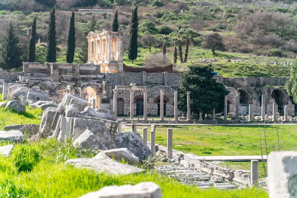 Selcuk Izmir Turquia Colunas Monumento Memmius Ruínas Éfeso Sítios Arqueológicos — Fotografia de Stock