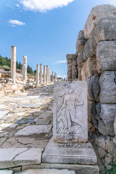 Schnitzerei Von Handelsgott Hermes Und Widderbild Ephesus Selcuk Izmir Türkei — Stockfoto