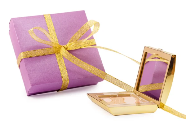 Polvere d'oro e scatola regalo isolato su sfondo bianco — Foto Stock