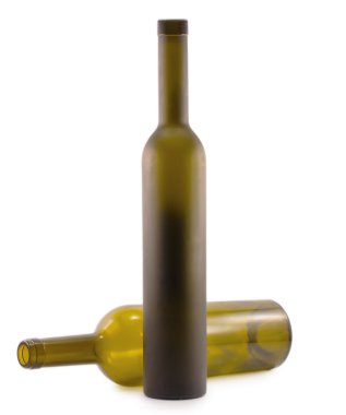 Boş şişe şarap beyaz arka plan üzerinde izole