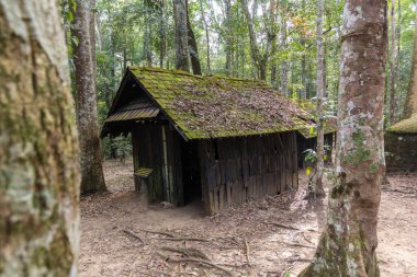 Siyasi ve Askeri Okul - Phu Hin Rong Kla.