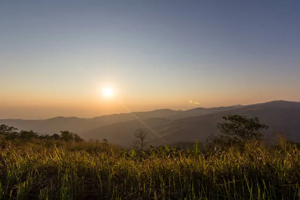 Morgonlandskap Från Phu Lomlo Viewpoint Phitsanulok Thailand Stockfoto