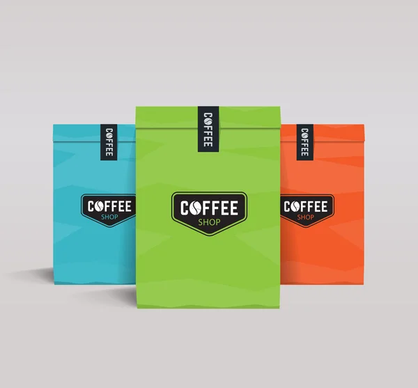Trzech kolorów makieta opakowań papier w górę. kawiarnia i restauracja .coffee logo.badge logo — Wektor stockowy