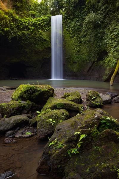 Cascada Oculta Selva Tropical Paisaje Tropical Aventura Concepto Viaje Fondo — Foto de Stock