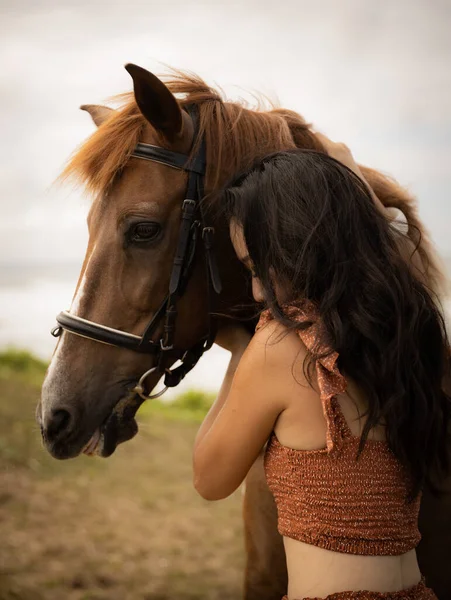 Portrait Asian Woman Brown Horse Woman Hugging Horse Romantic Concept — Stock Photo, Image