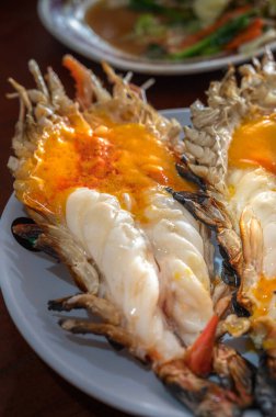 Yaklaş, ızgara Dev Nehir Karidesi, Tayland usulü yemek..