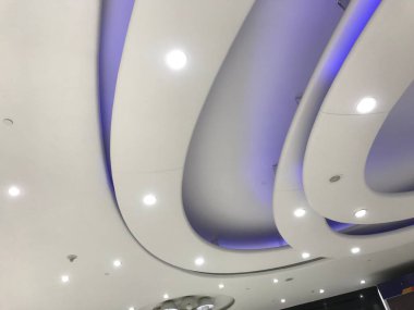 Uluslararası bir havaalanı için mavi yay dairesi veya eğri alçı taşı dekoratif sahte tavan içleri