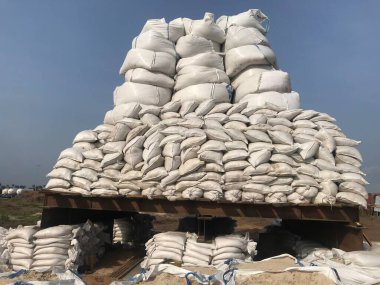 Yığın yükü testi, yüksek bina inşaatı veya ağır ekipmanlar için tesis inşaatından önce yapılması gereken bir yöntemdir.