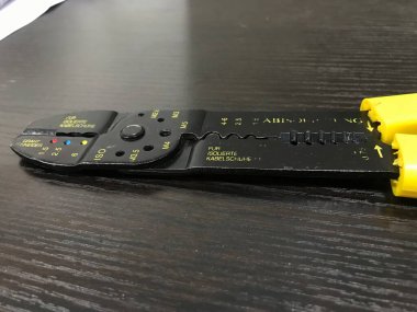 Elektrik kablosu engelleme aracı resmi