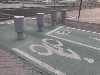 Parkın altyapısı içinde bisiklet yolu ya da bisiklet yolu