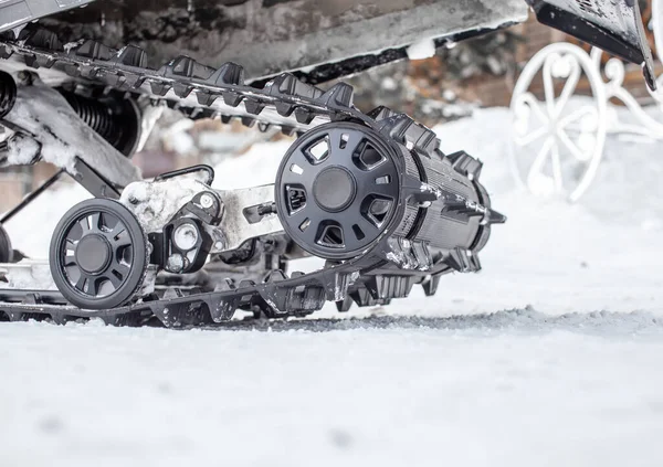 Snowmobile Undercarriage Winter Close Snowmobiling Forest Riding Snow Snowmobile — Φωτογραφία Αρχείου