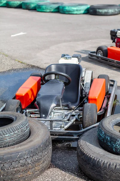 Carro Kart Está Estrada Esperando Motorista Carros Karting Para Crianças — Fotografia de Stock