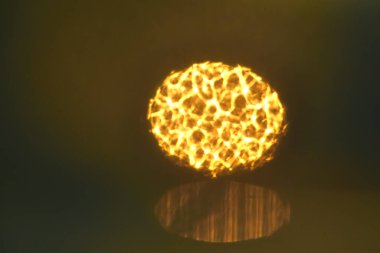 Bulanık, güzel, soyut bir arkaplan. Güneşin kozmik etkisi. Tasarım konsepti, metin, kartpostal, arkaplan.