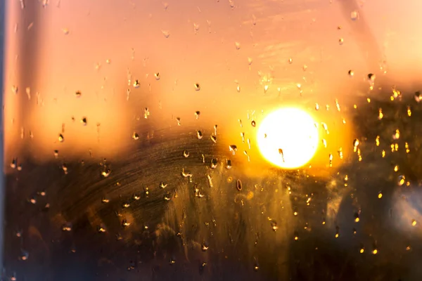 Blurred Sunset Background View Window Glass Rain Drops Sunset Bokeh — Stock Photo, Image