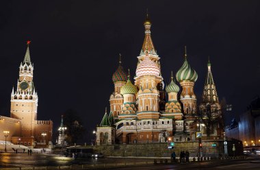Moskova Rusya - 29 Ocak 2021: Şefaat Katedrali (St. Basil 'in Katedrali).