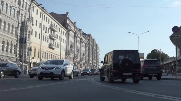 Moscou Rússia Julho 2021 Movimento Carros Centro Moscou Dia Típico — Vídeo de Stock