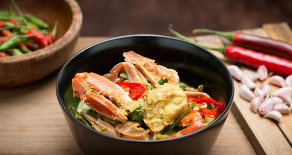 Stirred Fried crab in yellow curry — Stock Photo, Image