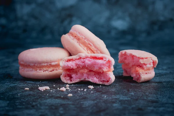 Roze zoete bitterkoekjes — Stockfoto