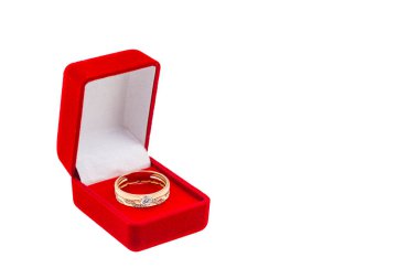 Hediye ambalajı beyaz arka planda izole edildi. Kırmızı, mor, mavi mücevher kutusu.