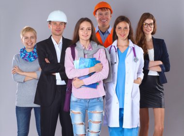 İnsanlar çeşitli meslekler ile gülümseyen portresi