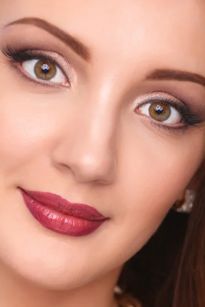 Close up portrait of beautiful young woman face — Stock Photo, Image