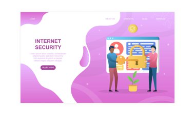 İki erkek karakter kilide anahtar koyuyor.